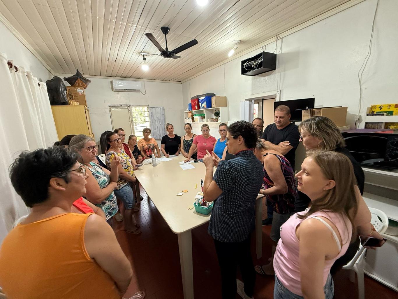 CURSO DE BISCOITOS DECORADOS ACONTECEU NA ÚLTIMA SEXTA-FEIRA